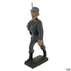 Lineol Soldier marching, slinged rifle