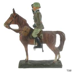 Elastolin Adjutant on horseback, greeting
