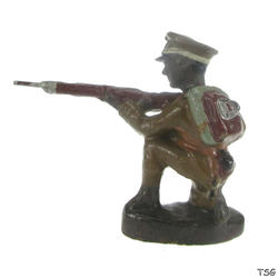 Elastolin Soldier kneeling, shooting with rifle