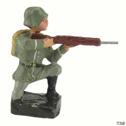 Leyla Soldier kneeling, shooting with rifle
