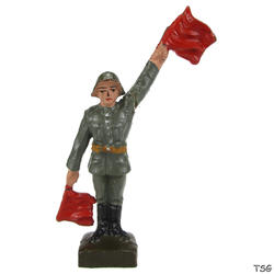 Lineol Signals soldier standing with signal flags