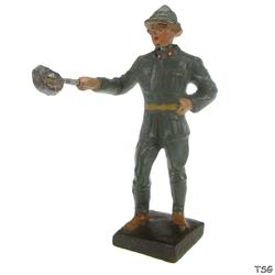 Lineol Soldier standing, with ladle